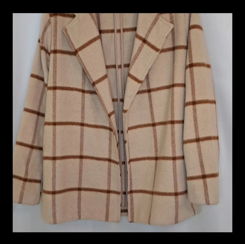 Joie Cream and Brown Plaid Blazer Women's Small Fits Like A Meduim Read #31 - Picture 7 of 7